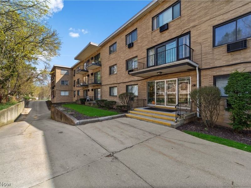 20312 Lorain Road, Fairview Park, OH 44126 Photo 3