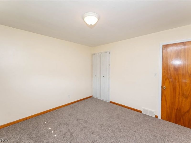 5139 Robinhood Drive, Willoughby, OH 44094 Photo 12