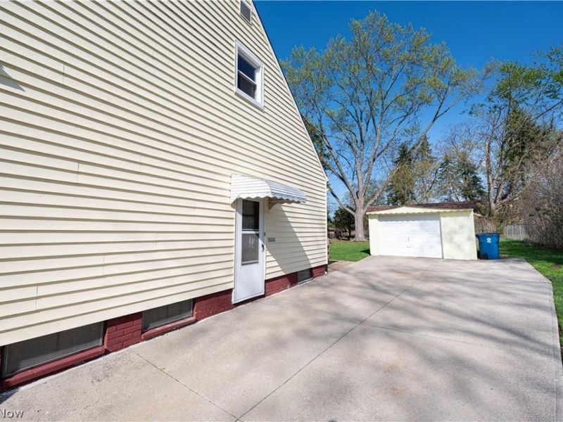 5139 Robinhood Drive, Willoughby, OH 44094 Photo 36