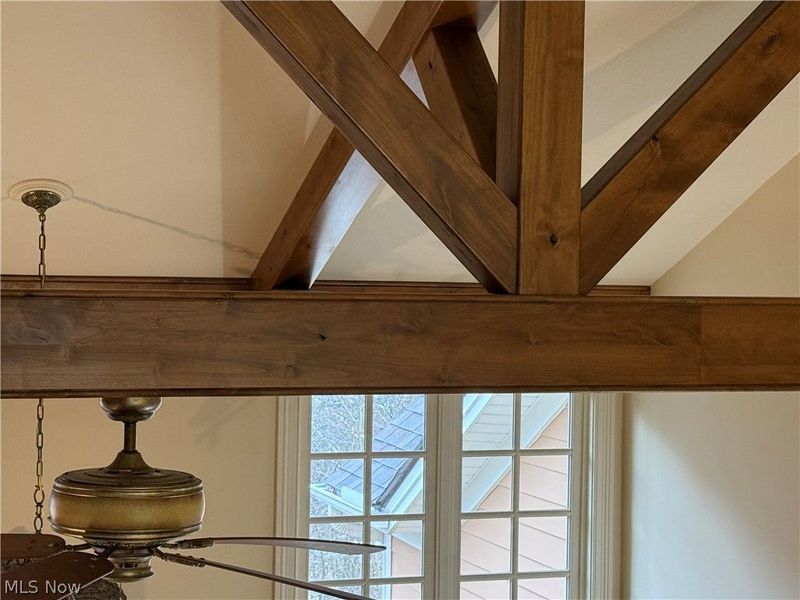 4530 Castlemaine Court, Bath, OH 44333 Photo 9