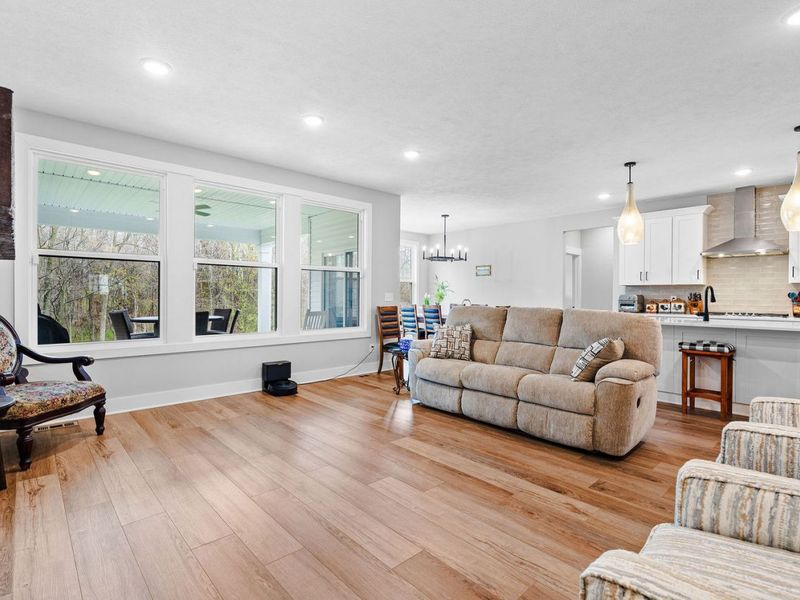 2847 Galway Drive , Brunswick Hills, OH 44212 Photo 8