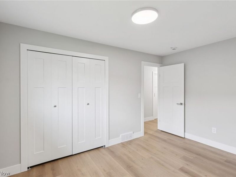 7718 Aldersyde Drive , Middleburg Heights, OH 44130 Photo 13