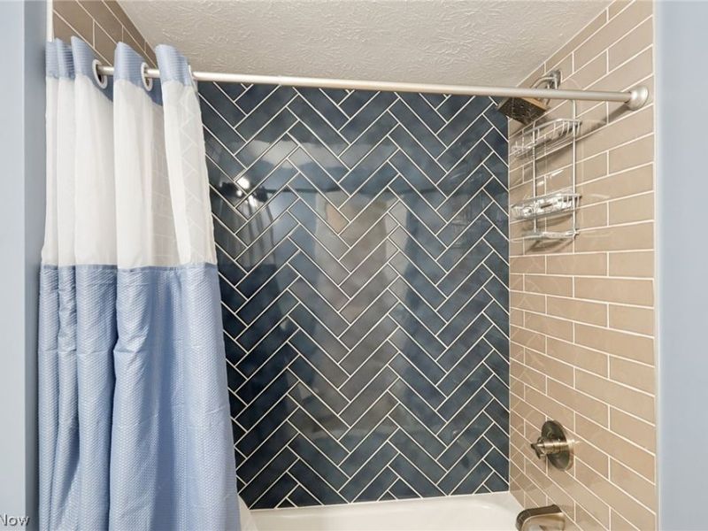 7718 Aldersyde Drive , Middleburg Heights, OH 44130 Photo 14