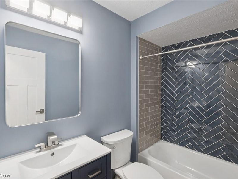 7718 Aldersyde Drive , Middleburg Heights, OH 44130 Photo 15