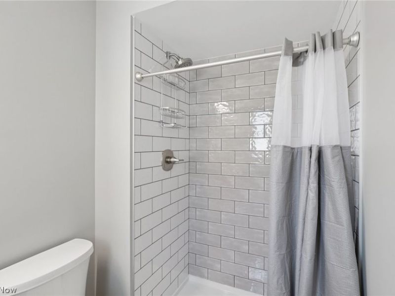 7718 Aldersyde Drive , Middleburg Heights, OH 44130 Photo 18