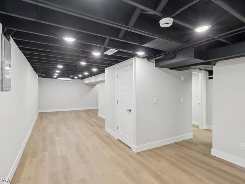 7718 Aldersyde Drive , Middleburg Heights, OH 44130 Photo 22