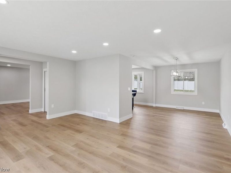 7718 Aldersyde Drive , Middleburg Heights, OH 44130 Photo 4