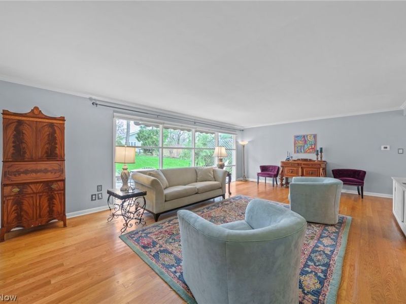 24100 Hazelmere Road, Shaker Heights, OH 44122 Photo 12