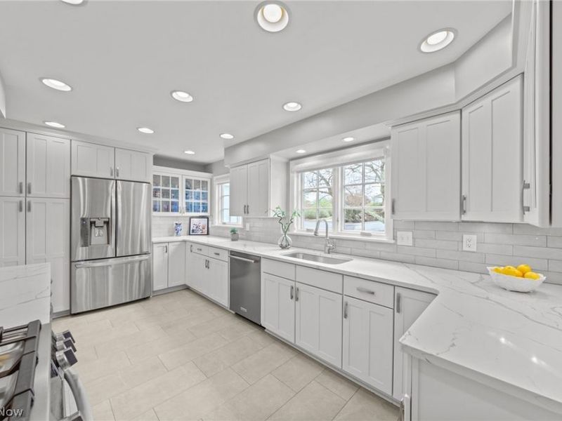 24100 Hazelmere Road, Shaker Heights, OH 44122 Photo 22