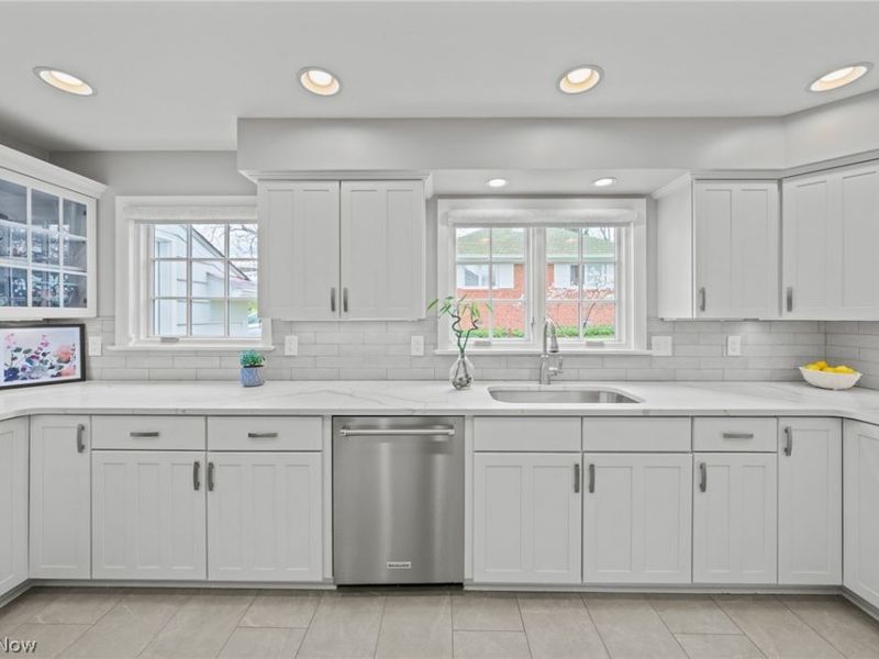 24100 Hazelmere Road, Shaker Heights, OH 44122 Photo 25