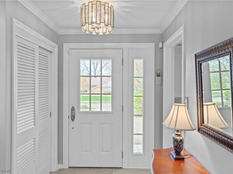 24100 Hazelmere Road, Shaker Heights, OH 44122 Photo 3