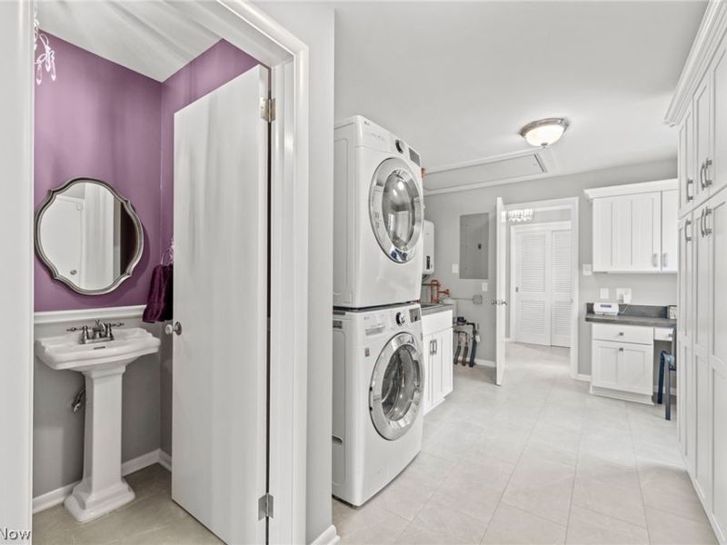 24100 Hazelmere Road, Shaker Heights, OH 44122 Photo 30