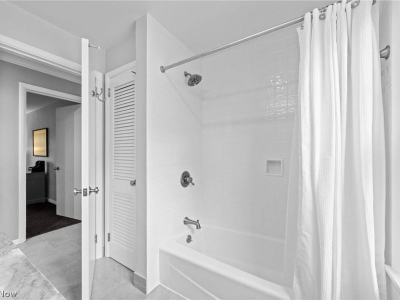 24100 Hazelmere Road, Shaker Heights, OH 44122 Photo 41