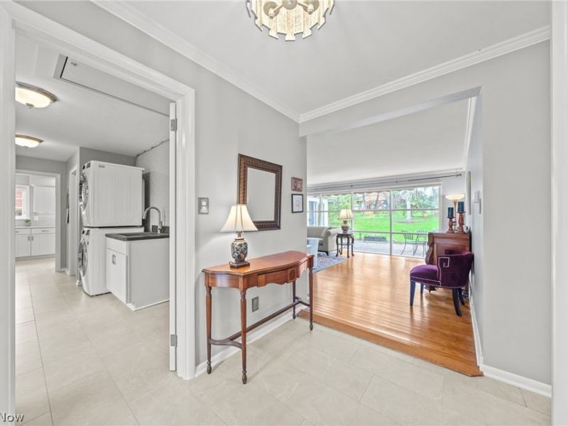 24100 Hazelmere Road, Shaker Heights, OH 44122 Photo 5