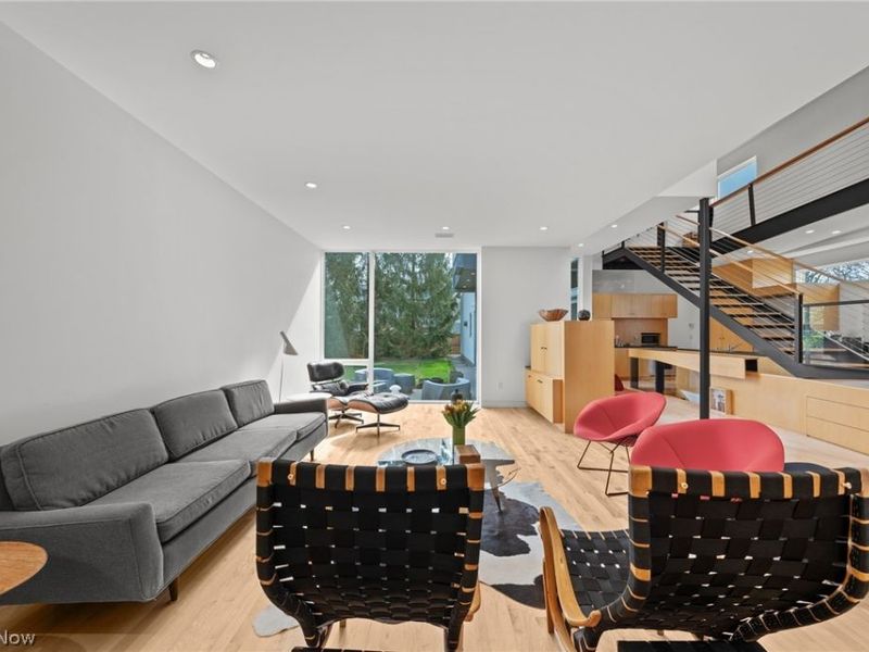 2226 Chestnut Hills Drive, Cleveland Heights, OH 44106 Photo 8