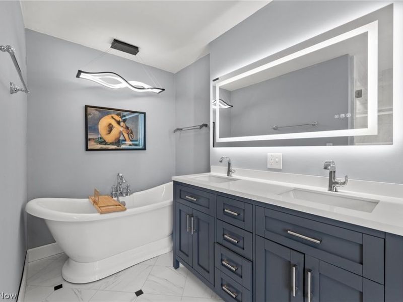 2352 Woodmere Drive, Cleveland Heights, OH 44106 Photo 32