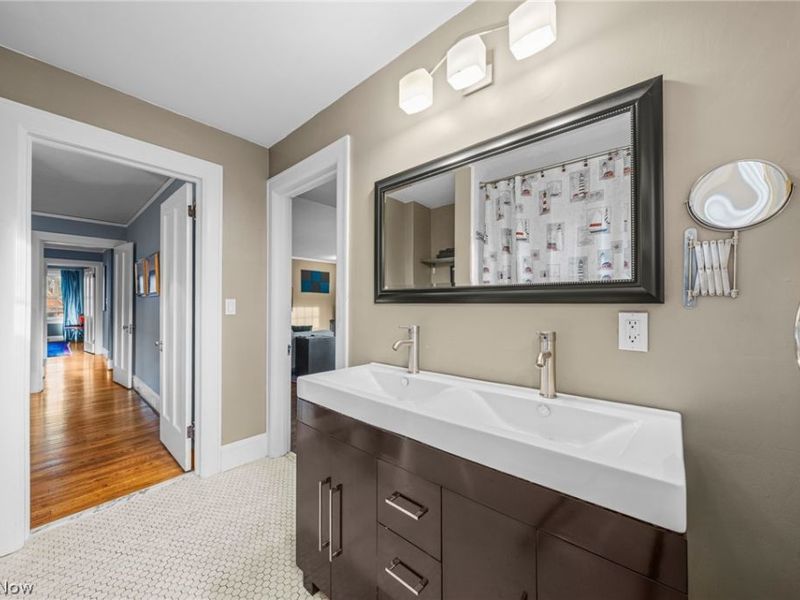 2352 Woodmere Drive, Cleveland Heights, OH 44106 Photo 38