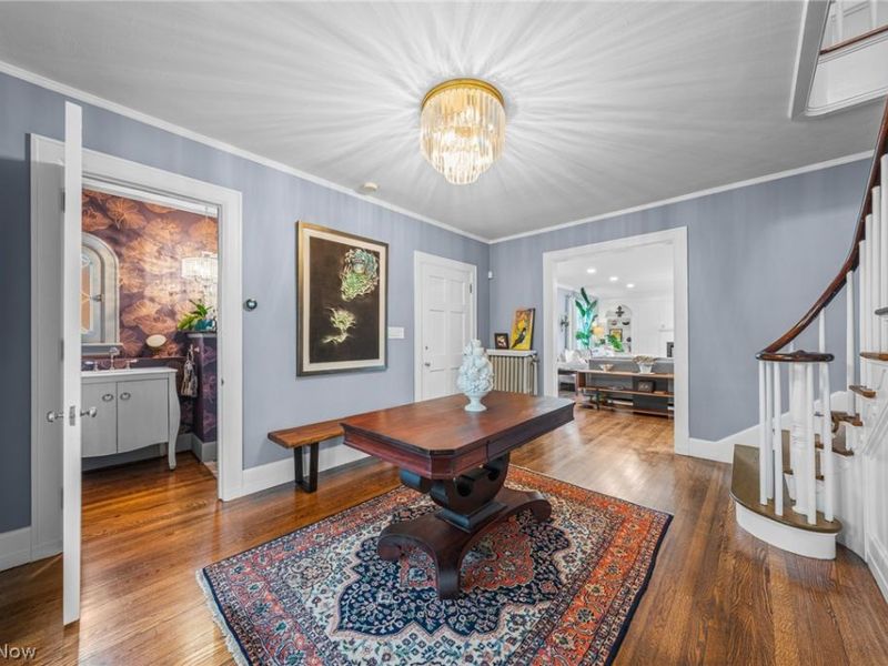 2352 Woodmere Drive, Cleveland Heights, OH 44106 Photo 4