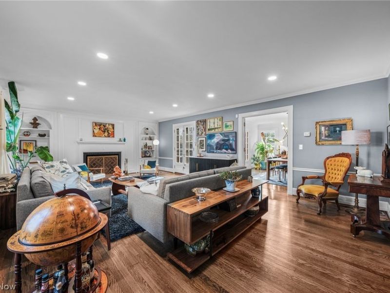 2352 Woodmere Drive, Cleveland Heights, OH 44106 Photo 5