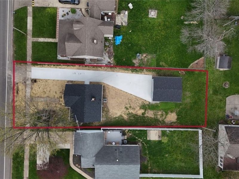 2212 Amherst Avenue NW, Massillon, OH 44646 Photo 2