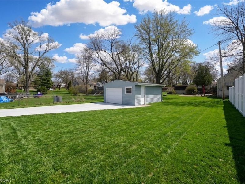 2212 Amherst Avenue NW, Massillon, OH 44646 Photo 24