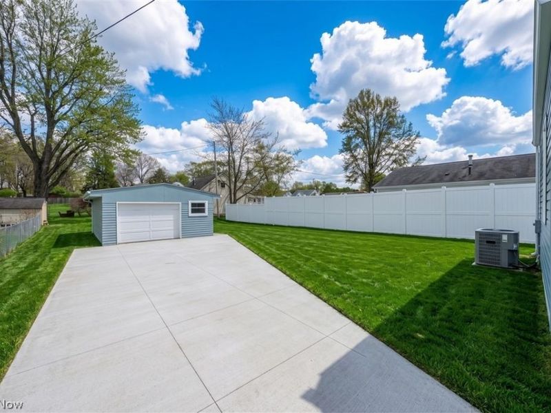 2212 Amherst Avenue NW, Massillon, OH 44646 Photo 25