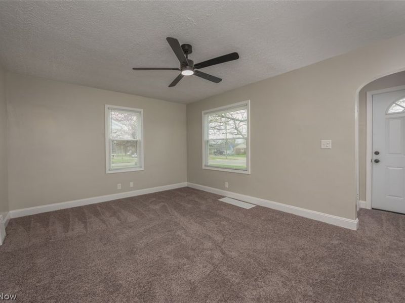 2212 Amherst Avenue NW, Massillon, OH 44646 Photo 3