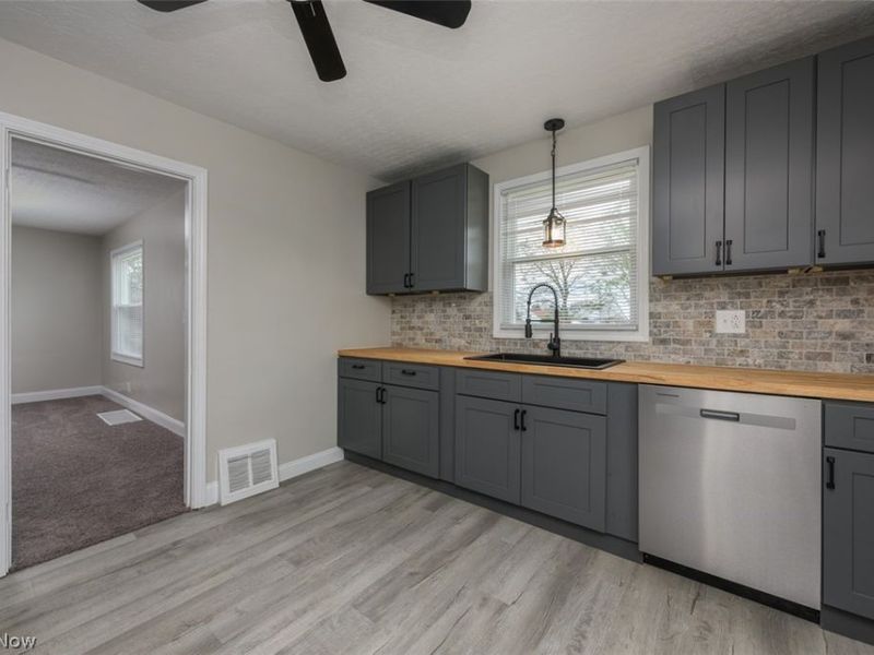 2212 Amherst Avenue NW, Massillon, OH 44646 Photo 7