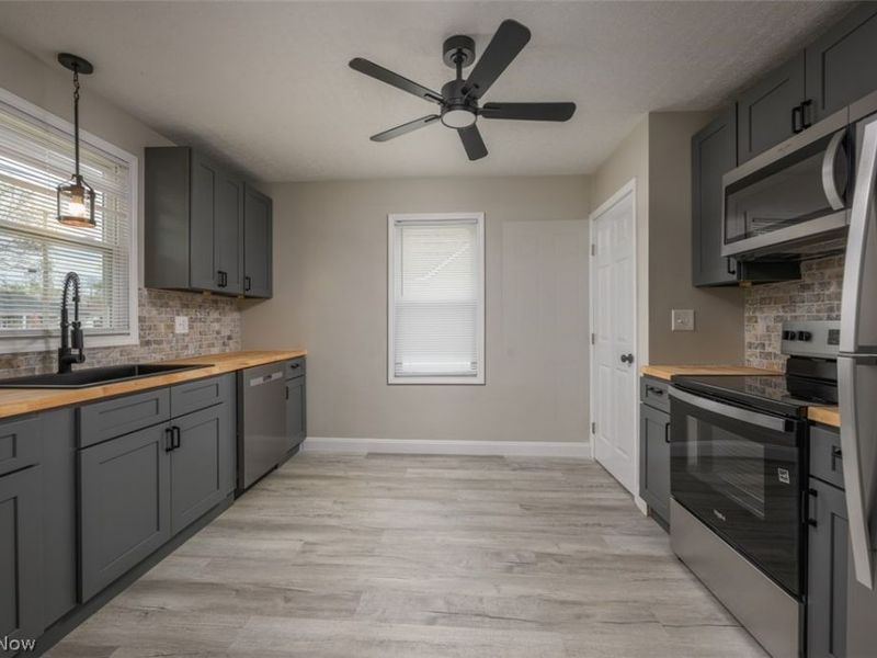 2212 Amherst Avenue NW, Massillon, OH 44646 Photo 8