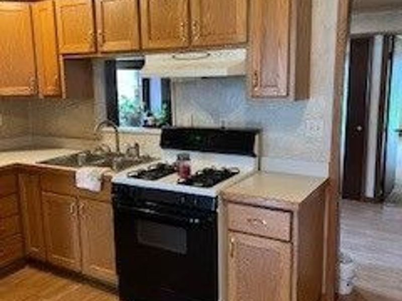 1999 Pinewood Drive , Brunswick, OH 44212 Photo 11