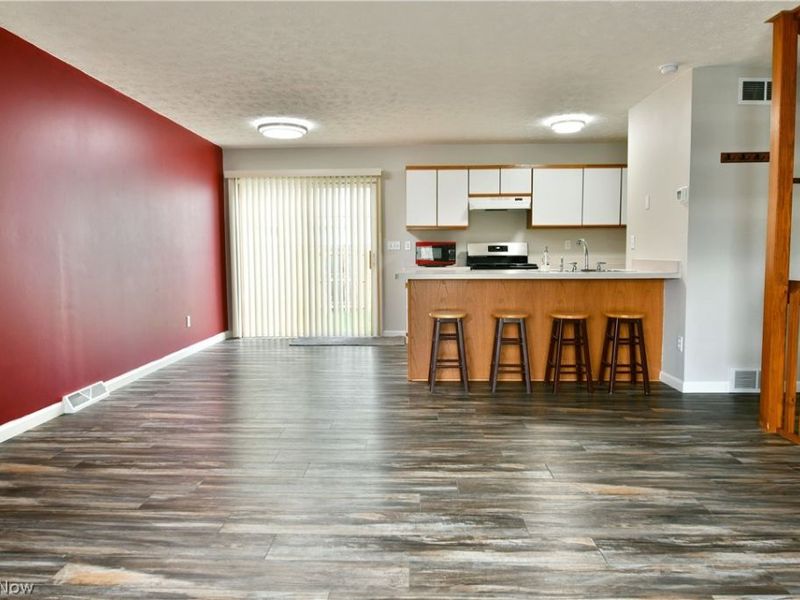 3254 Deer Trail, Unit B, Cortland, OH 44410 Photo 8