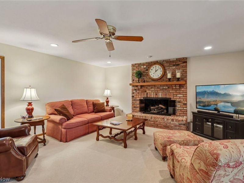 6860 Cliffside Drive, Vermilion, OH 44089 Photo 8