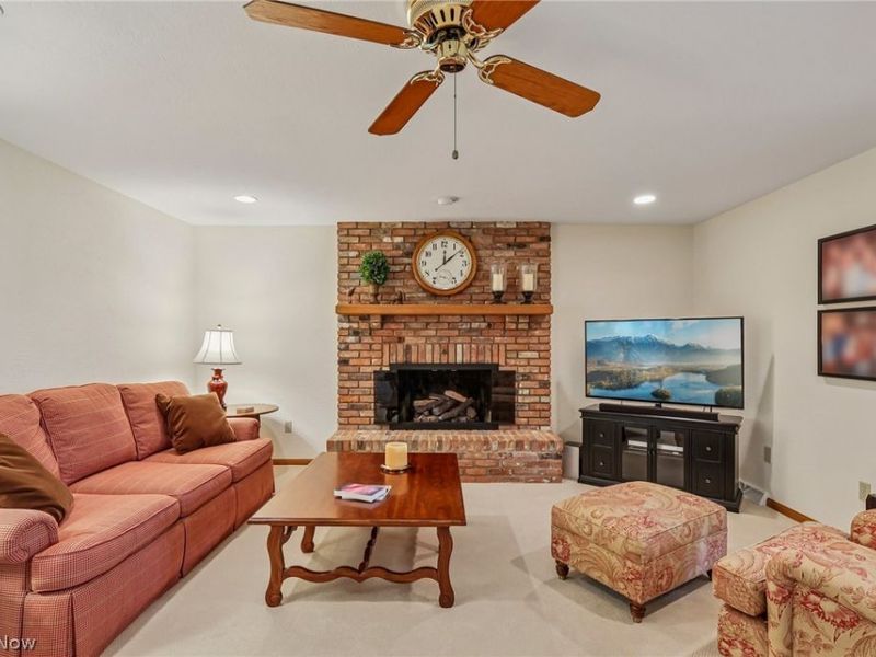 6860 Cliffside Drive, Vermilion, OH 44089 Photo 9