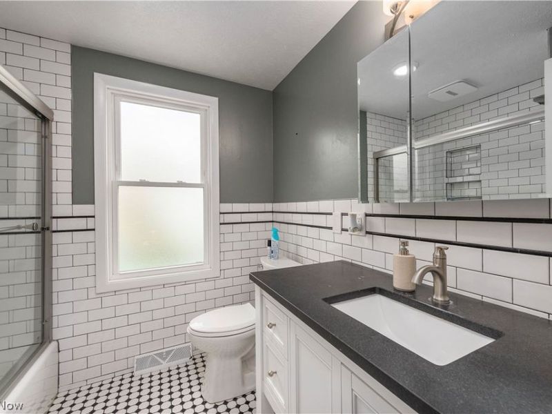 30850 Perry Drive, Bay Village, OH 44140 Photo 32