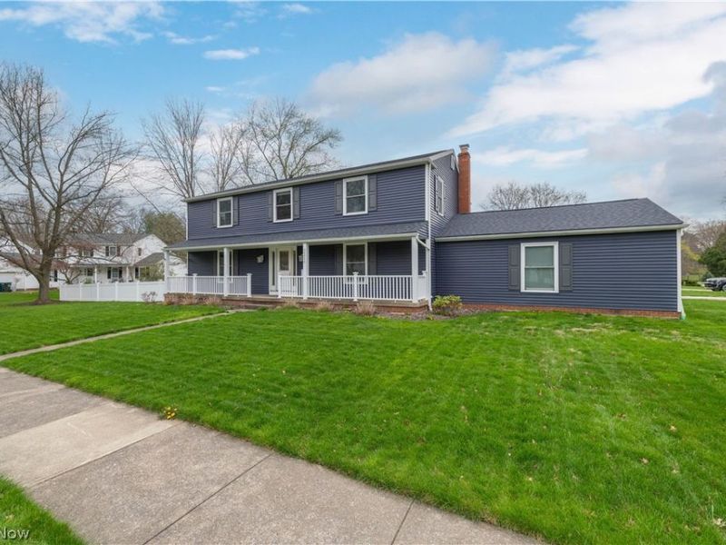 30850 Perry Drive, Bay Village, OH 44140 Photo 4