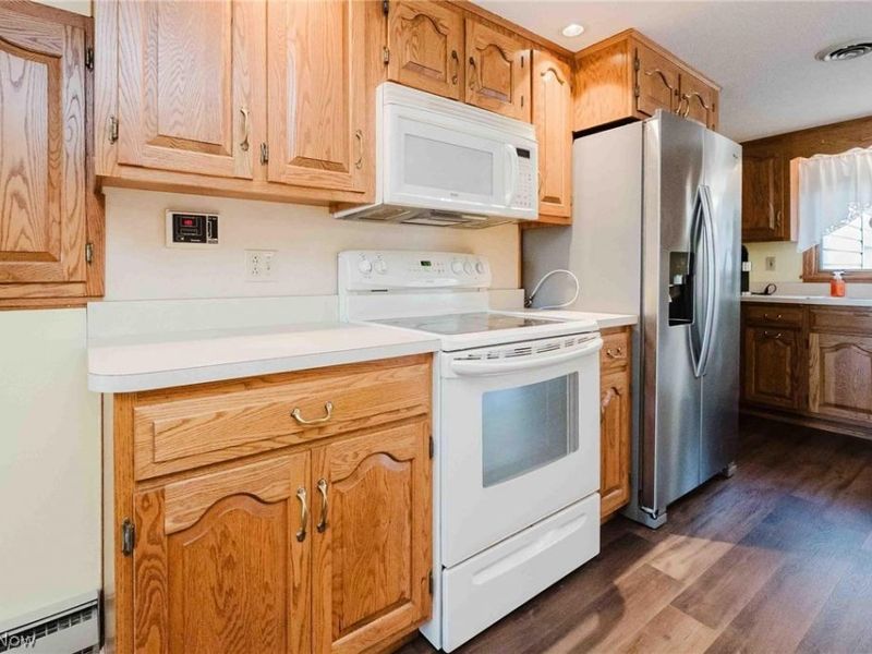 2058 Skyline Drive, Marblehead, OH 43440 Photo 8