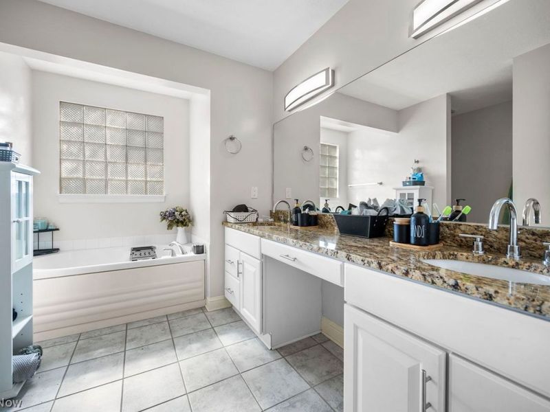 2973 Waterford Drive, Unit 4, Twinsburg, OH 44087 Photo 18