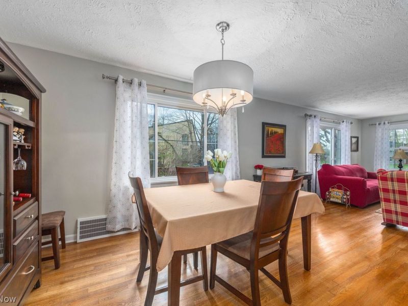 328 Oakmoor Road, Bay Village, OH 44140 Photo 10