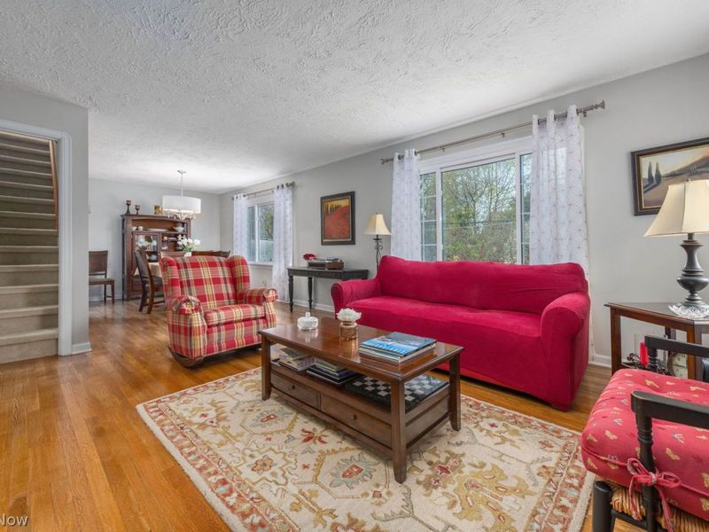 328 Oakmoor Road, Bay Village, OH 44140 Photo 4