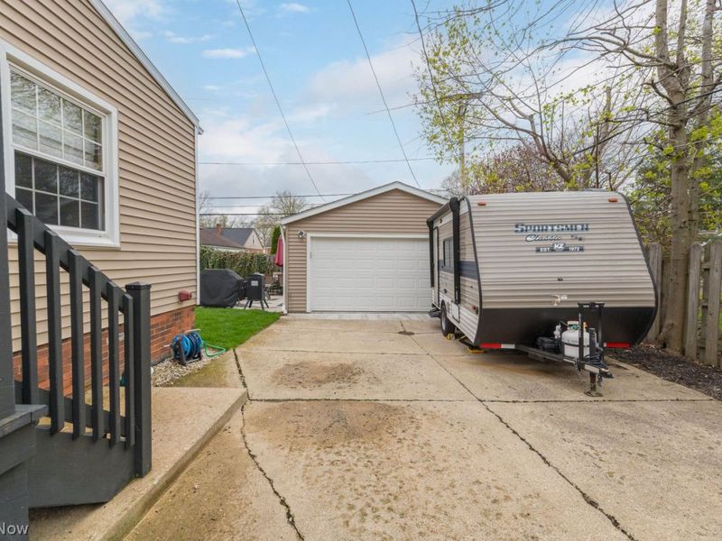 328 Oakmoor Road, Bay Village, OH 44140 Photo 40