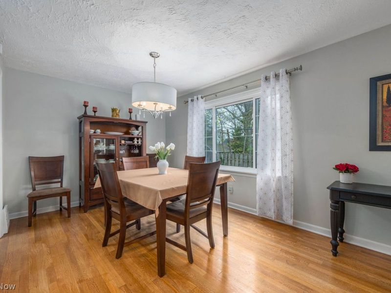 328 Oakmoor Road, Bay Village, OH 44140 Photo 8