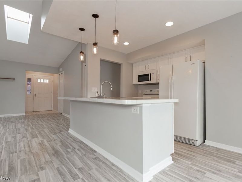 842 Doris Circle, Painesville, OH 44077 Photo 10