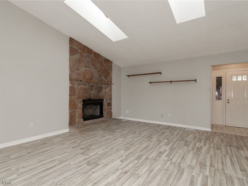 842 Doris Circle, Painesville, OH 44077 Photo 6