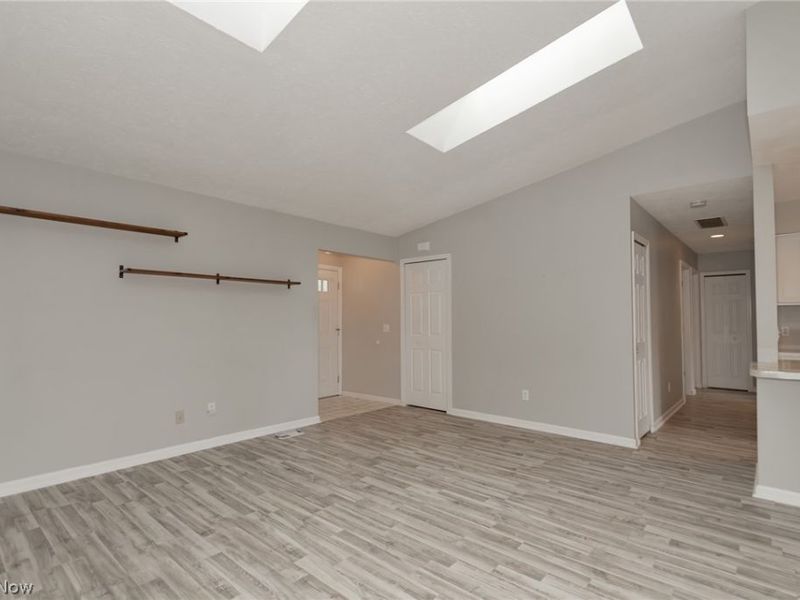 842 Doris Circle, Painesville, OH 44077 Photo 7