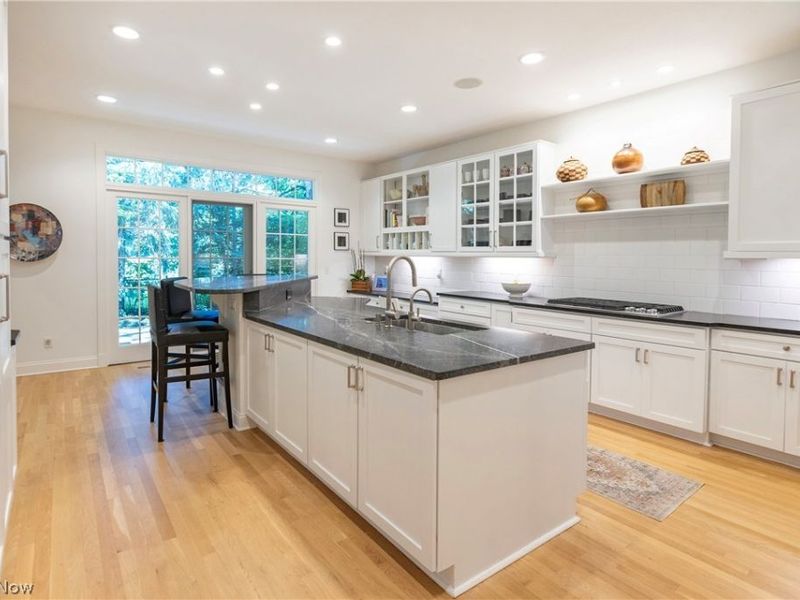 2499 Fairmount Boulevard, Unit 9, Cleveland Heights, OH 44106 Photo 13