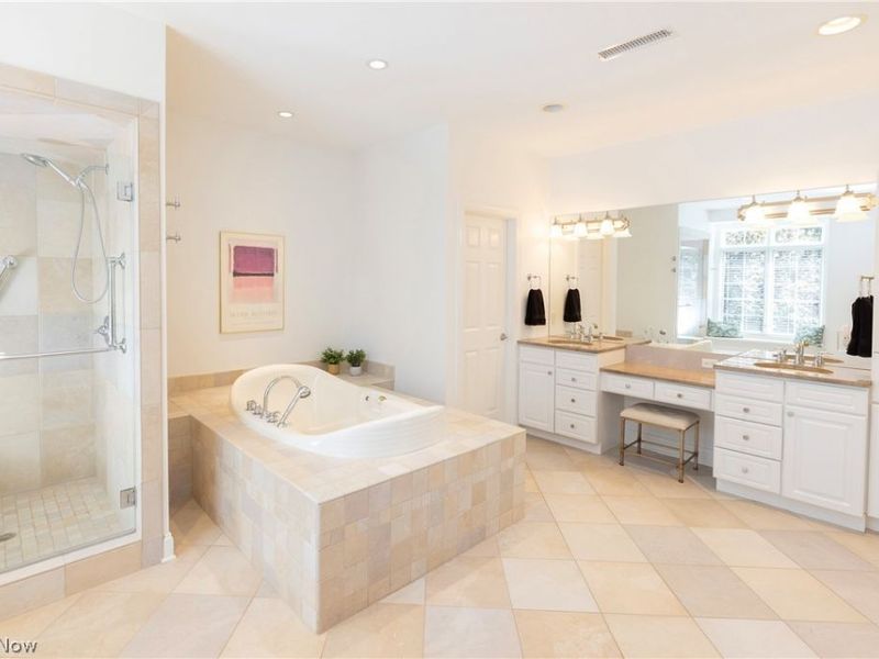 2499 Fairmount Boulevard, Unit 9, Cleveland Heights, OH 44106 Photo 29