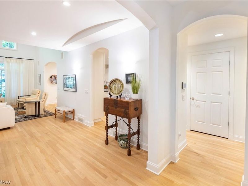 2499 Fairmount Boulevard, Unit 9, Cleveland Heights, OH 44106 Photo 5