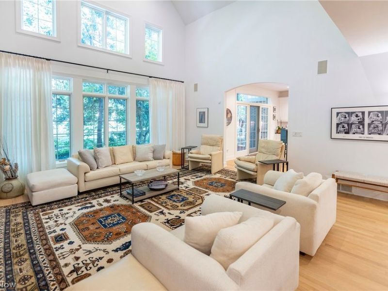 2499 Fairmount Boulevard, Unit 9, Cleveland Heights, OH 44106 Photo 9