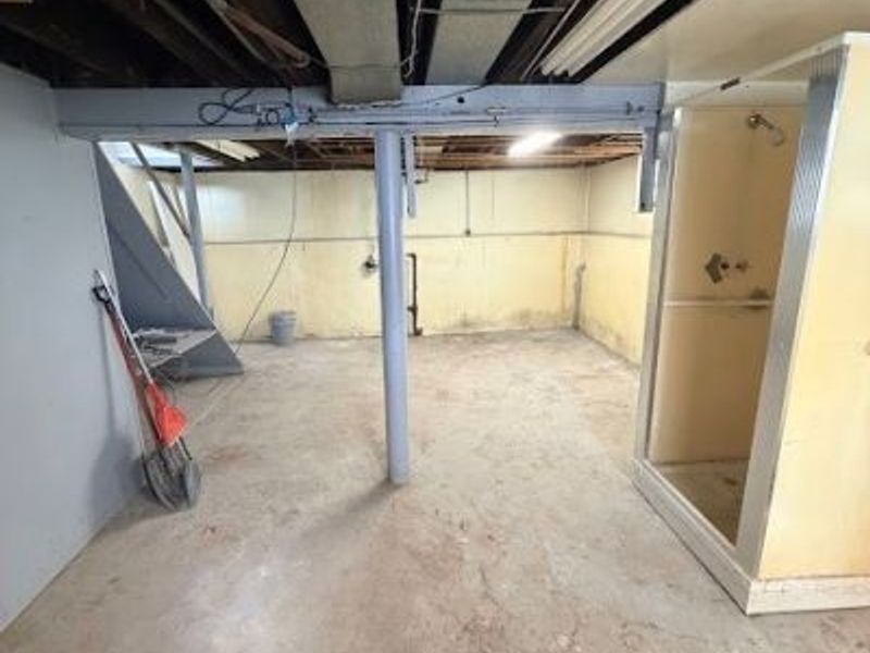 1474 E 175th Street , Cleveland, OH 44110 Photo 23