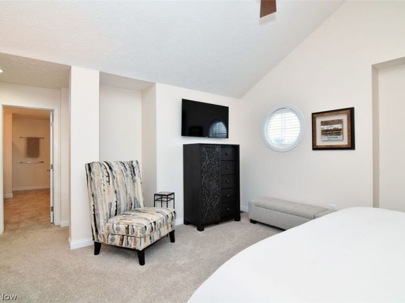 355 Hollyhock Court, Mayfield Heights, OH 44124 Photo 15